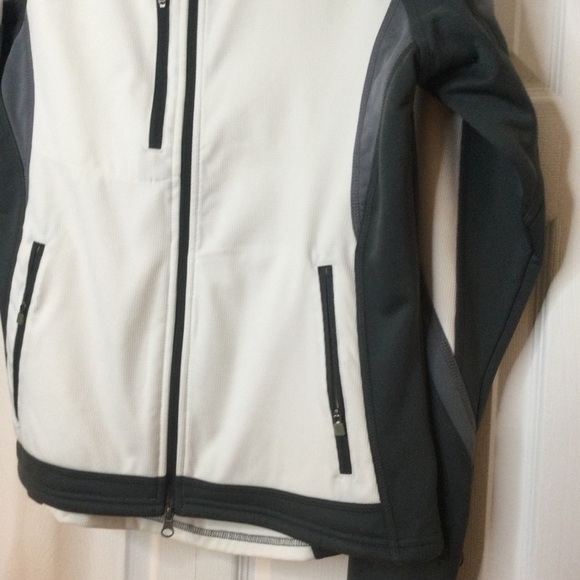 White/grey Elevate sports jacket - Picture 3 of 14